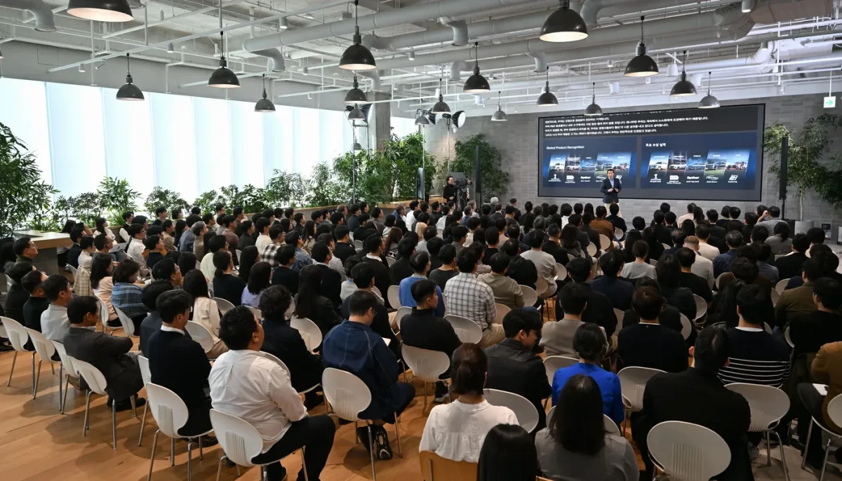 El presidente y director ejecutivo de Hyundai Motor Company, José Muñoz, comparte su visión estratégica para 2026 en la charla de líderes de 2025