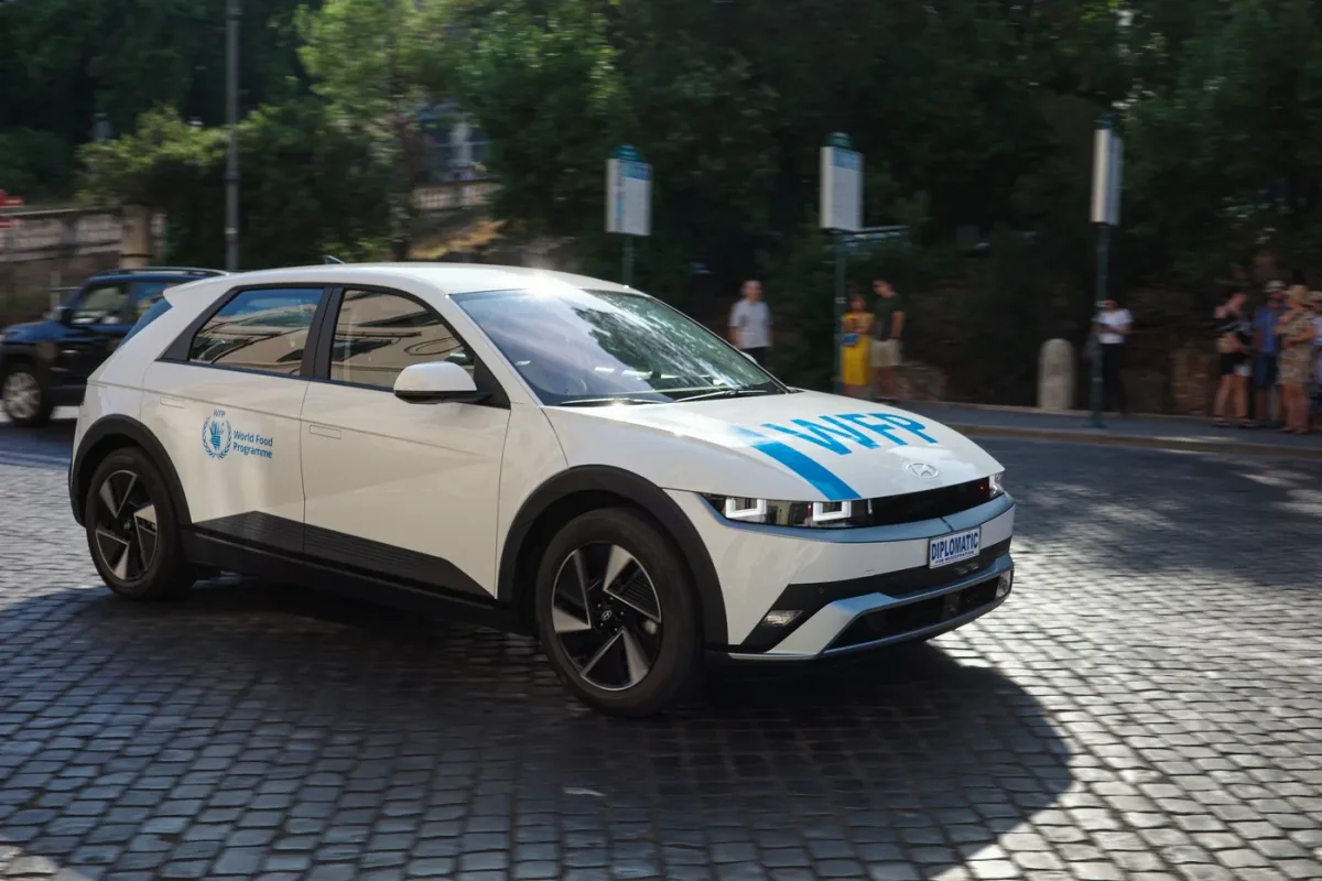 Hyundai Motor destaca los logros de la asociación del PMA en películas sobre el papel de IONIQ 5 en operaciones humanitarias sostenibles