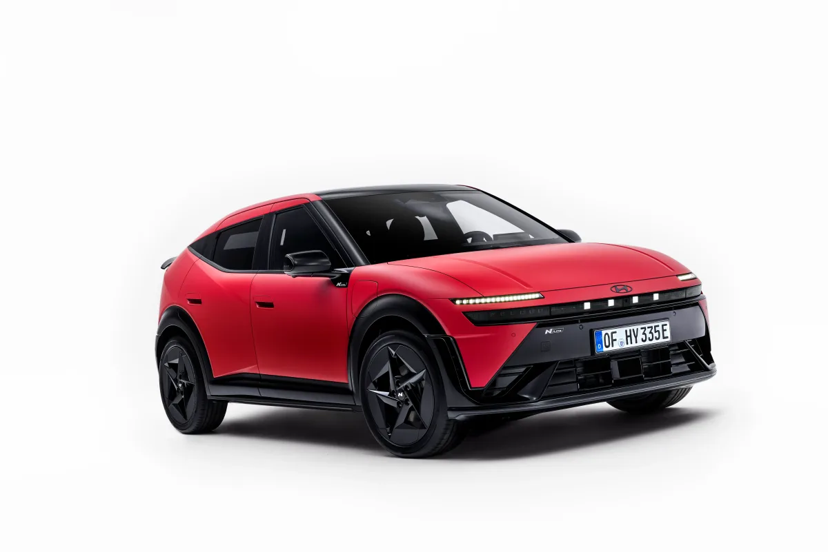 Hyundai Motor presenta IONIQ 3: el Aero Hatch eleva la tecnología EV con una movilidad simple, espaciosa e intuitiva