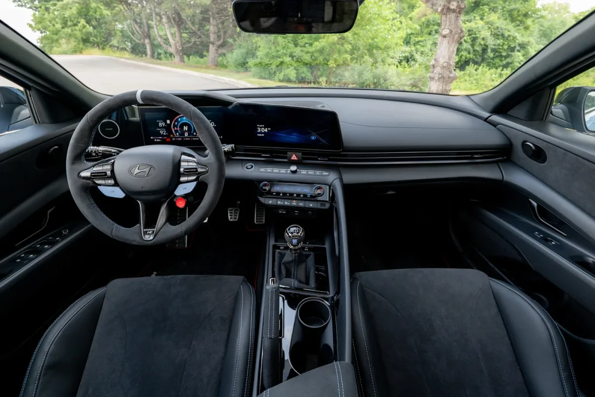 El Hyundai Elantra N TCR Edition 2026 aporta un rendimiento y un aspecto de carrera a AutoMobility LA